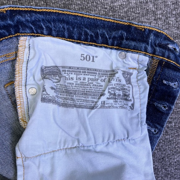Levis 501 Jeans Womens 28x26 Dark Button Fly Distressed Stretch Denim Fits29x25 - Picture 14 of 16